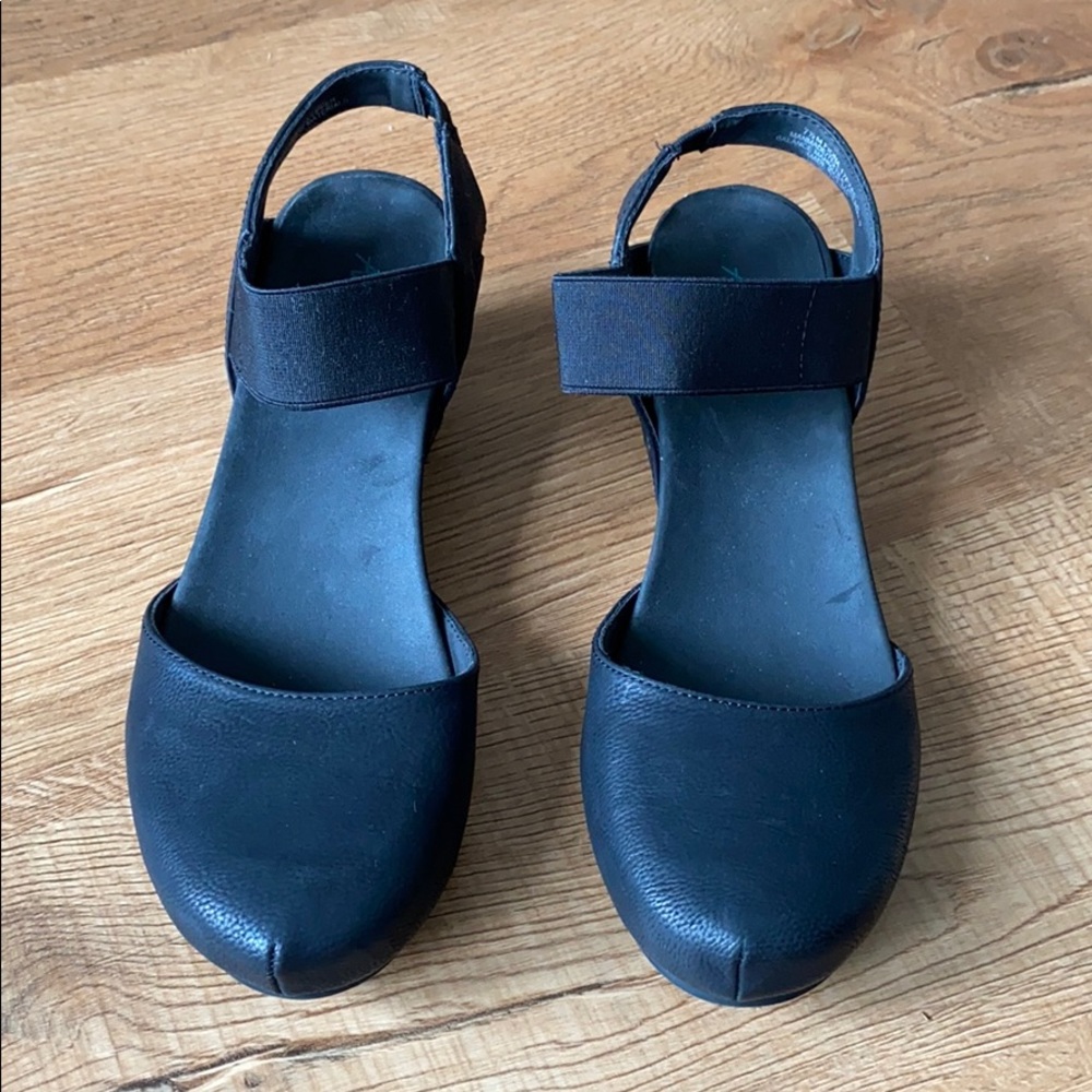 Axxiom Shoes - black, size 7.5